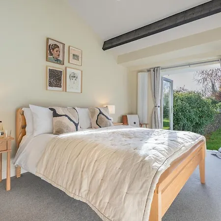 The Royal Oak Barn - Sleeps 4 بيت للعطل