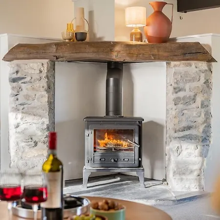 The Royal Oak Barn - Sleeps 4 بيت للعطل كارتميل